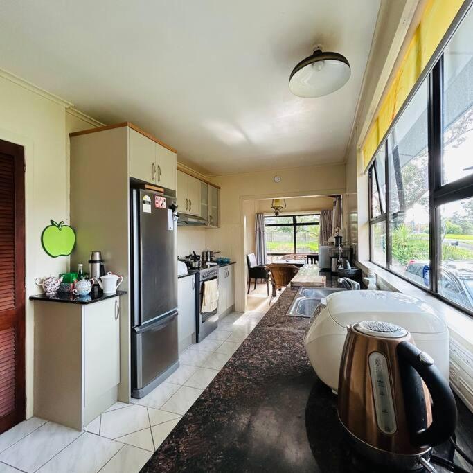 Peaceful Green Bay Charmer Auckland Extérieur photo
